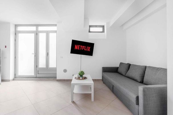 Via Privata Cesare Vignati, Milan, Lombardy 20161 - Photo 1