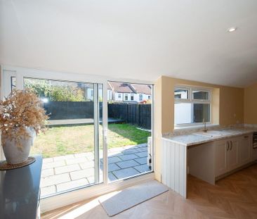 4 bedroom terraced house to rent - Photo 4