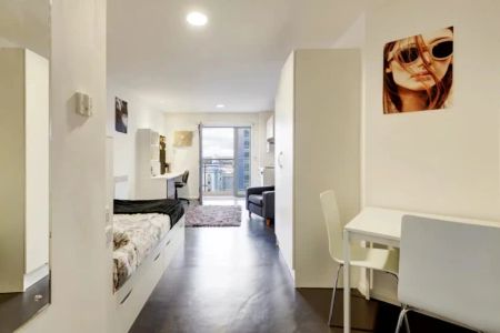 Bronze Studio - Photo 5