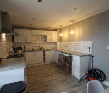 1 bedroom in a house share to rent - Photo 4