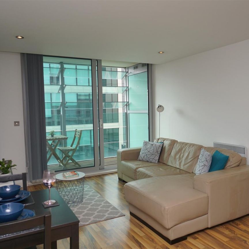 1 bedroom Flat To Let - Photo 1