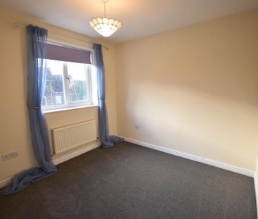 3 bedroom semi-detached house to rent - Photo 4