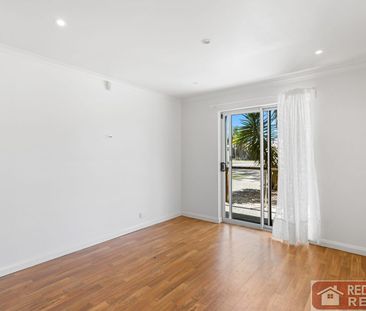 Ground Floor 2 Bed Unit - Walk to Water - Photo 3