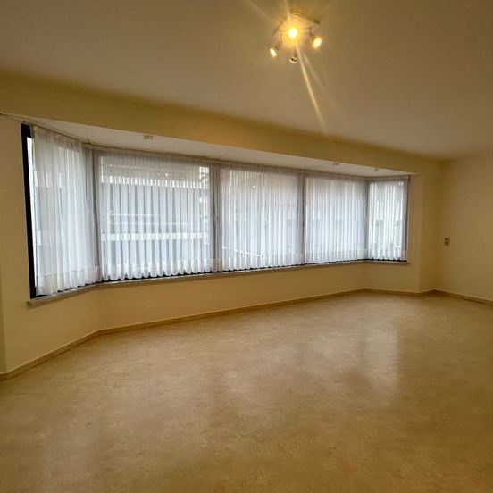 Appartement te huur - Photo 1