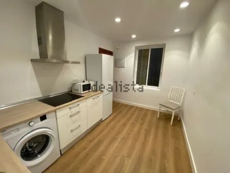 Alquiler de piso en Calle Peregrino - Photo 2