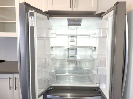 For Lease - 9580 Islington Avenue Unit# 232, Vaughan, Ontario - Photo 3