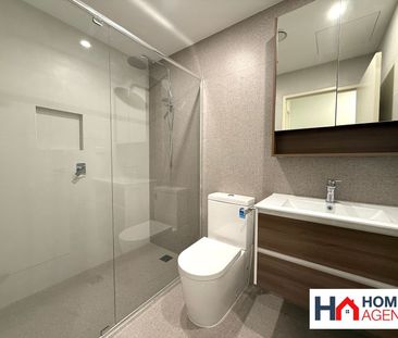 2 BEDROOM APARTMENT IN A SOUGHT AFTER LOCATION - Photo 5