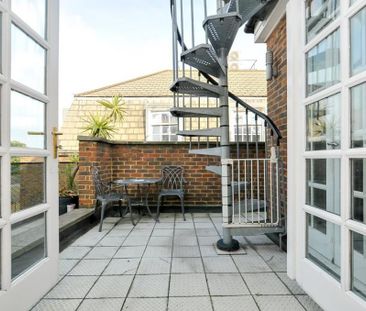 2 bedroom penthouse to rent - Photo 1