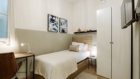 Room in a shared 4-bedroom apartment for rent in La Sagrada Família. - Photo 4