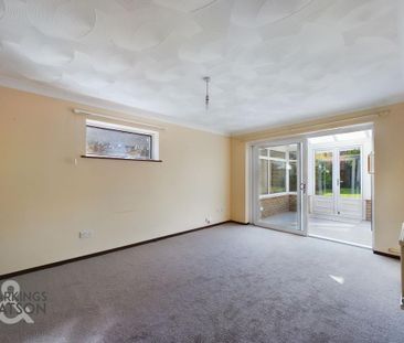 2 bedroom detached bungalow to rent - Photo 1