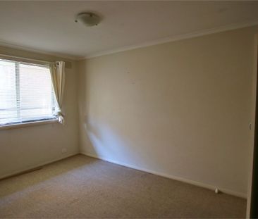 4/32 Irvine Crescent, Brunswick West, VIC 3055 - Photo 6