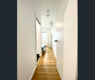 8 Inverness Avenue, Burwood, Vic 3125 - Photo 1