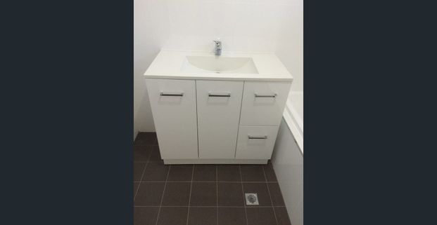 3 BEDROOM TOWNHOUSE LIVERPOOL - Photo 1