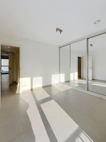 SAINTE-CATHERINE – APPARTEMENT 2 CHAMBRES – TERRASSE – CAVE – PARKING POSSIBLE - Photo 2