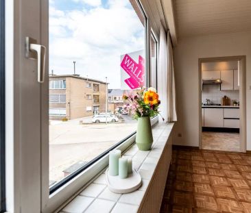 Ruim 2 slaapkamer appartement met garage in Boechout! - Photo 1