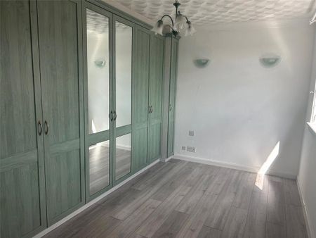 2 bedroom semi-detached house to rent - Photo 3