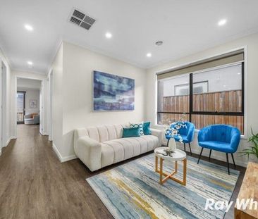 Modern, Spacious & Bright Family Home! - Photo 2