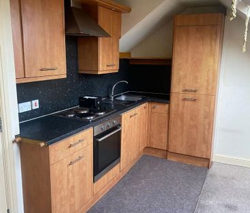 1 bedroom flat to rent - Photo 2