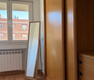 Apartamento de alquiler en Calle Sebastián de la Plaza, Estación - ... - Foto 5