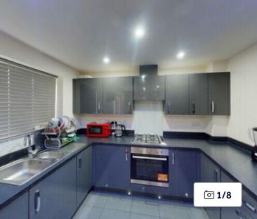 Room in a Shared House, South Parkway, LS14 - Photo 6