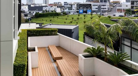 Fully furnished by Basque Park - Photo 3