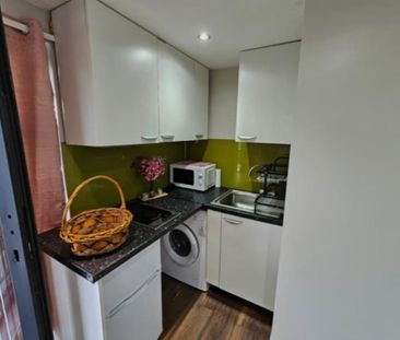 1 Bed Flat, London, IG3 - Photo 6