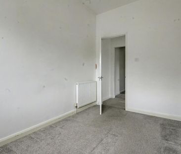 3 bedroom end of terrace house to rent - Photo 5