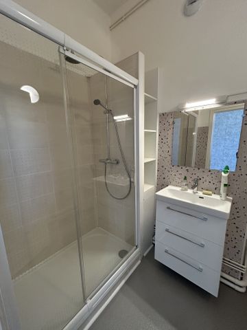 Location Appartement 3 pièces 70m² LE CREUSOT 71200 - Photo 5