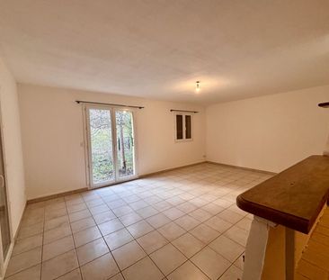 Location Maison 5 pièces 110m² JOUQUES 13490 - Photo 1