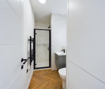 High street, crawley - Photo 4