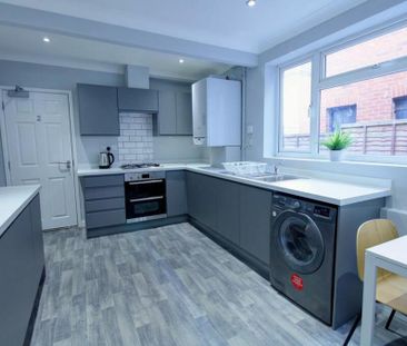 1 bedroom in a house share to rent - Photo 5
