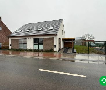 Nieuwbouwwoning met 3 slaapkamers, carport en tuin - Photo 2