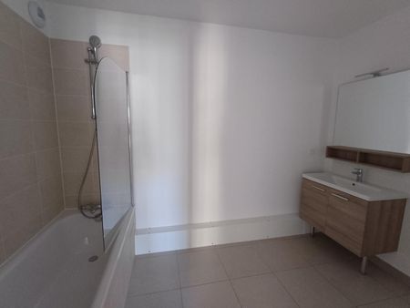 location Appartement T4 DE 80.4m² À BOBIGNY - Photo 5