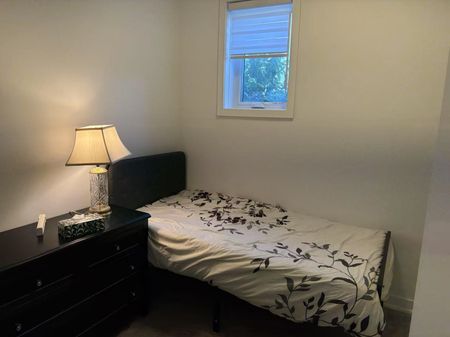 For Lease - 72 Hooyo Terrace Unit# Room 2, Toronto, Ontario - Photo 4