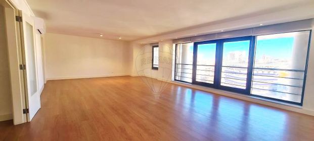 Apartamento T5 em Lisboa - Foto 1