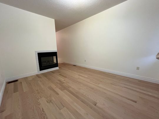 For Lease - 57 Rideau Drive, Richmond Hill, Ontario - Photo 1