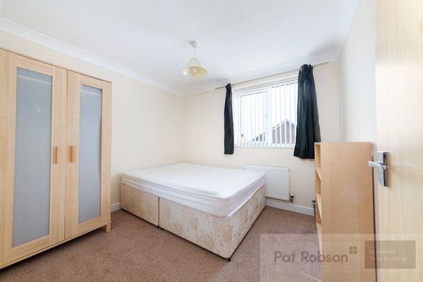 Chillingham Road Flat 3, Newcastle Upon Tyne - Photo 1