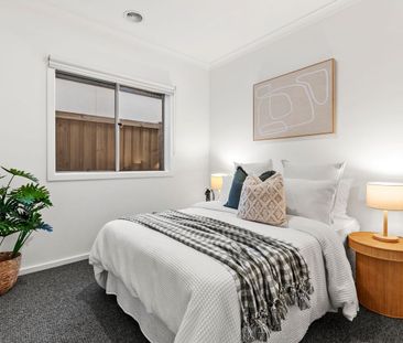 Upgraded Modern Family Home - Photo 5