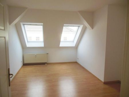 2 Raum-DACHGESCHOSS-Whg in Gohlis , Bad mit Fenster, Wanne, hell und geräumig! - Foto 5