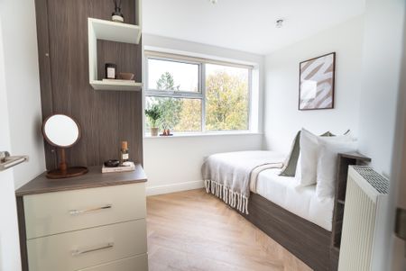 Apt 13, Portland Place - Photo 5