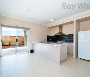 11 Red Box Street, Coburg North VIC 3058 - House For Rent | Domain - Photo 1