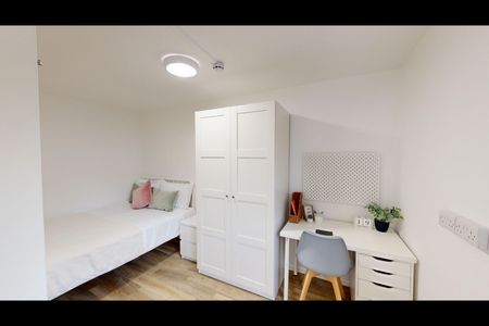 Room in a Shared Flat, Russell St, NG7 - Photo 4