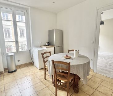 Location 145 Cours Tolstoi Villeurbanne (69100) Le bien en vidéo - Photo 5