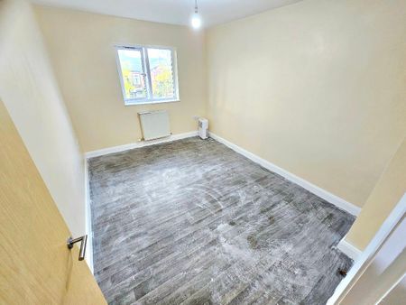 Marcliffe Drive, Levenshulme, Manchester, M19 - Photo 2