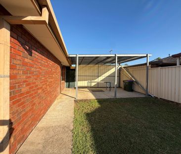 Charming Family Home - Photo 5
