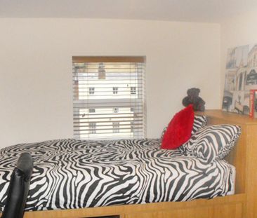 5 bedroom terraced house to rent - Photo 1