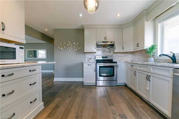 For Lease - 2256 Stanley Avenue Unit# #Main, Niagara Falls, Ontario - Photo 1