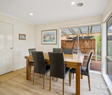 Premium family home, close to Lake Wendouree and local amenities - Photo 5