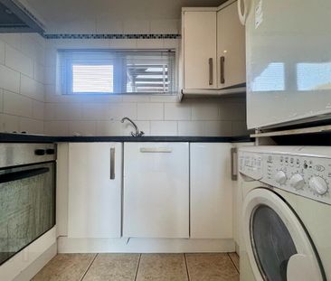 12a Lesley Heights, Greenisland, Carrickfergus, BT38 8TB - Photo 5