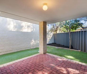 Modern 3x2 in the heart of Kelmscott - Photo 5